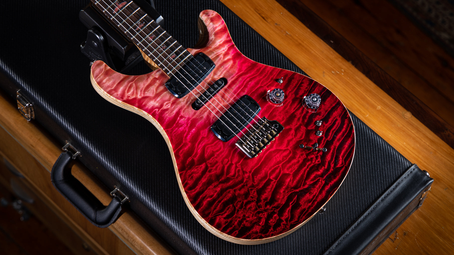 PRS Private Stock Limited Modern Eagle V - Blood Red reverse Dragons Breath