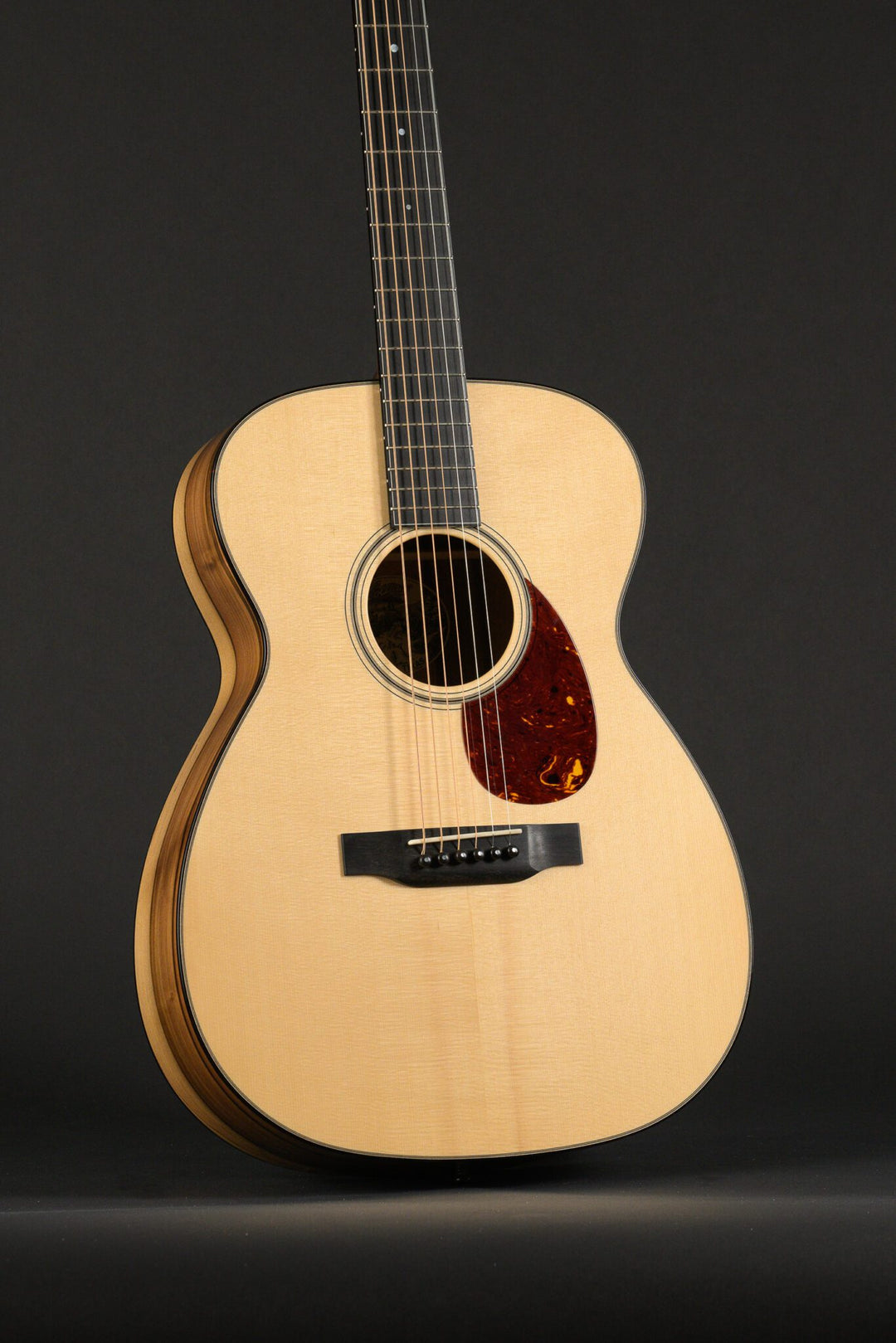 Collings Custom Craft 001 14-Fret Custom Blackheart Sassafras