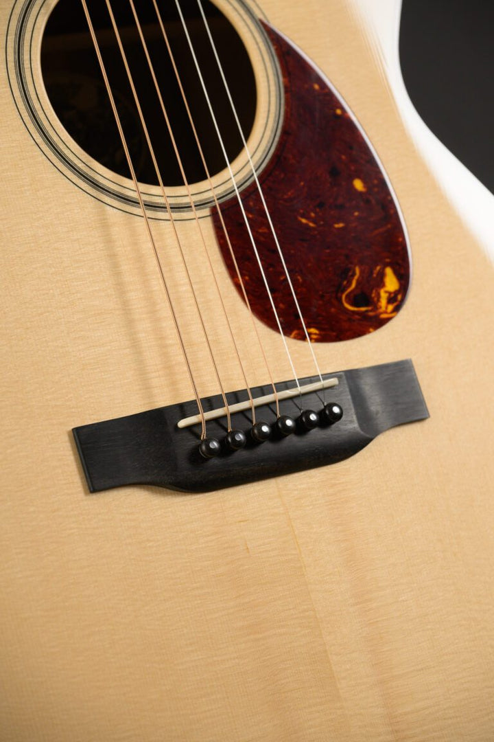 Collings Custom Craft 001 14-Fret Custom Blackheart Sassafras