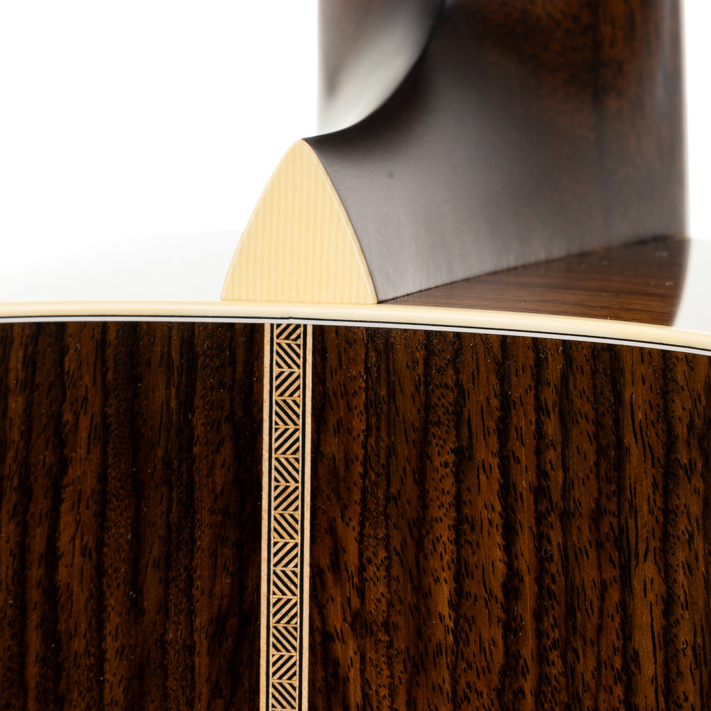 Collings 02H Custom Old Growth Spruce - (869)