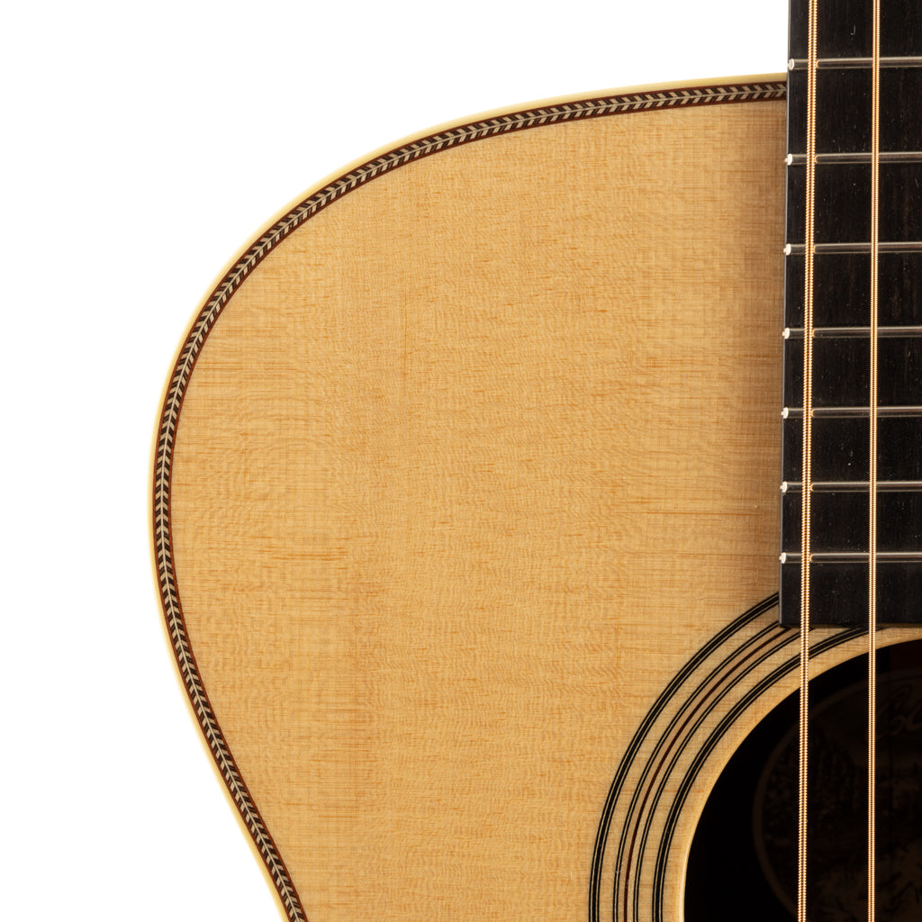 Collings 002H Traditional 14 Fret, Sitka Spruce Top, 1 3/4 Nut - Vintage Satin Natural (862)