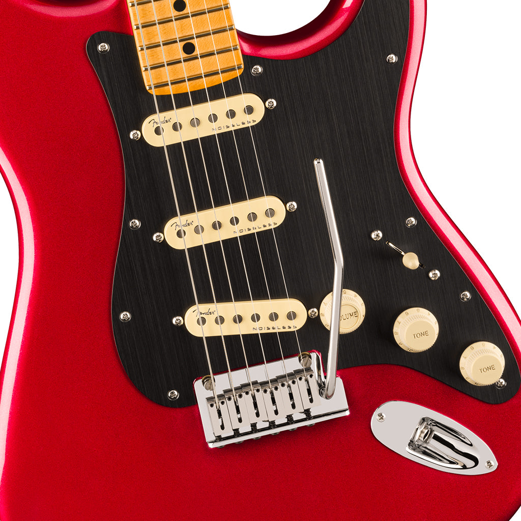 Fender American Ultra II - Stratocaster, Maple FB - Sinister Red (622)