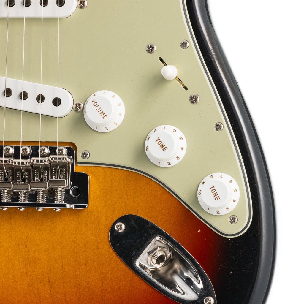 Fender Custom Shop 1965 Stratocaster Journeyman Relic - Aged 3 Tone Sunburst (663)