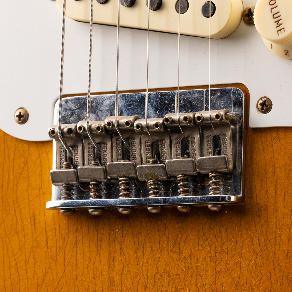 Fender Custom Shop LTD Tropo Stratocaster HT Heavy Relic - Super Faded 2 Tone Sunburst (026)