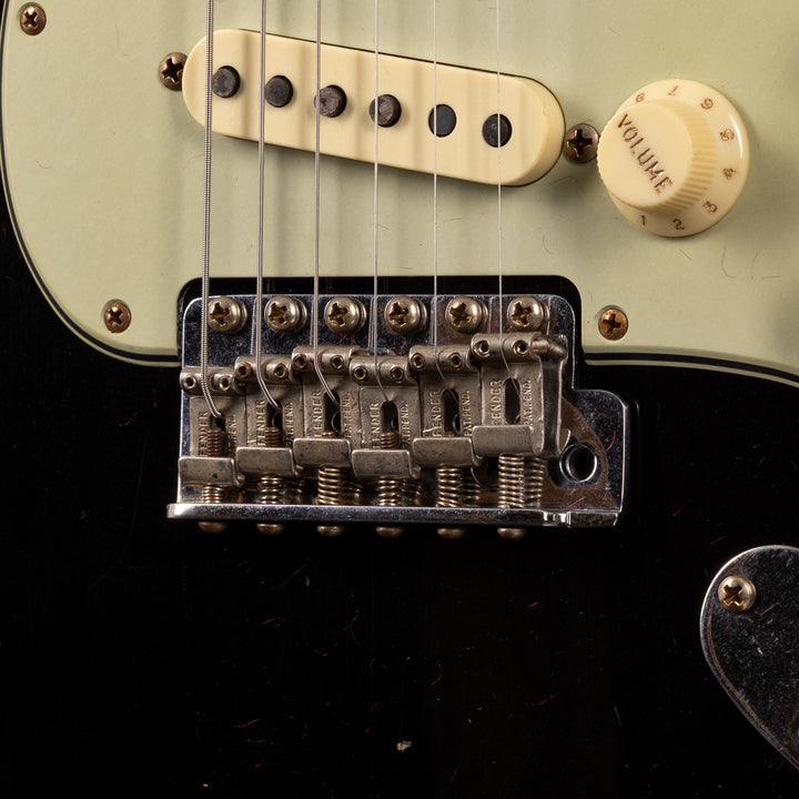Fender Limited 1964 L-Series Stratocaster Journeyman Relic - Black (900)