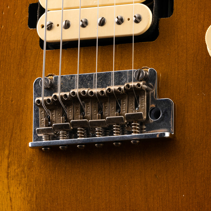 Fender Custom Shop Lark Limited 10 “Wild Horse” 1963 HS Stratocaster Heavy Relic - 3 Tone Sunburst (251)