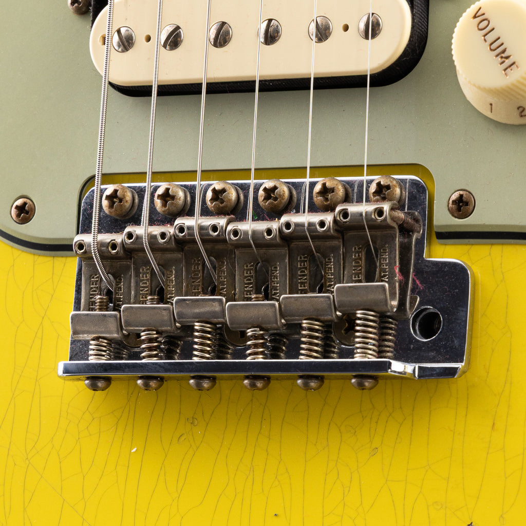 Fender Custom Shop 1962 Stratocaster  Relic - Graffiti Yellow (421)
