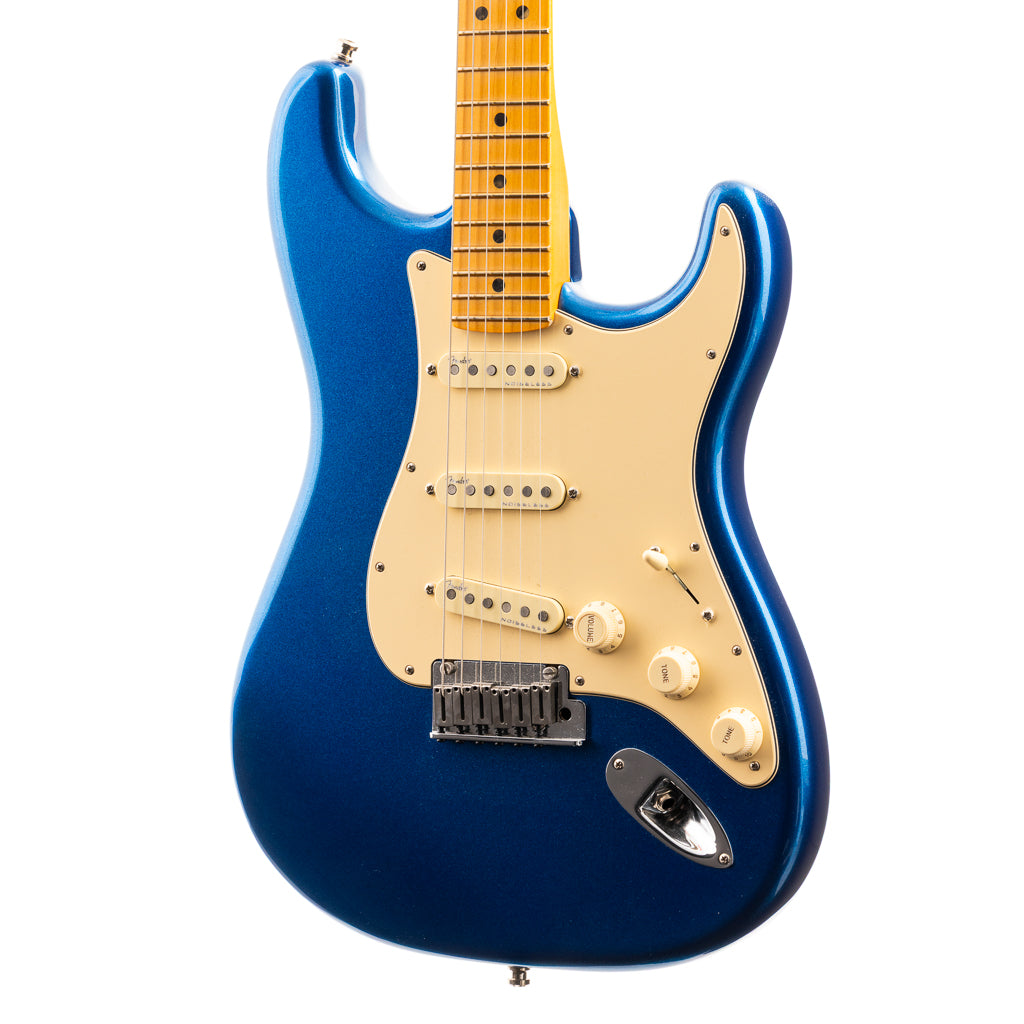 Fender American Ultra Stratocaster - Cobra Blue (368)