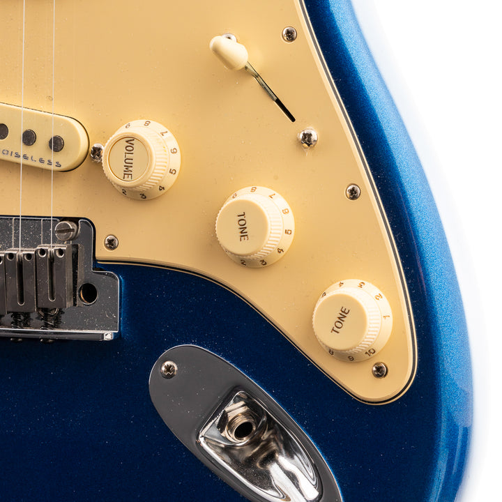 Fender American Ultra Stratocaster - Cobra Blue (368)