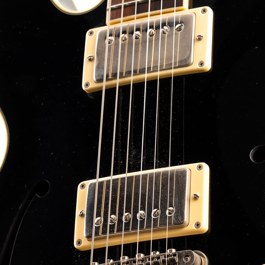 Collings I-35 Deluxe - Jet Black Top / Doghair Back & Sides