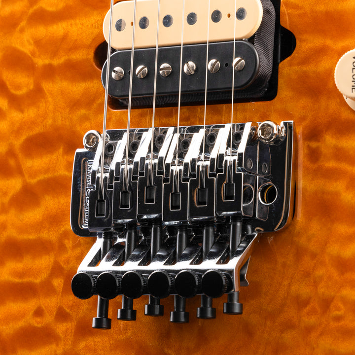 Ernie Ball Music Man 30th Anniversary Axis Electric Guitar - Translucent Gold Quilt (665)