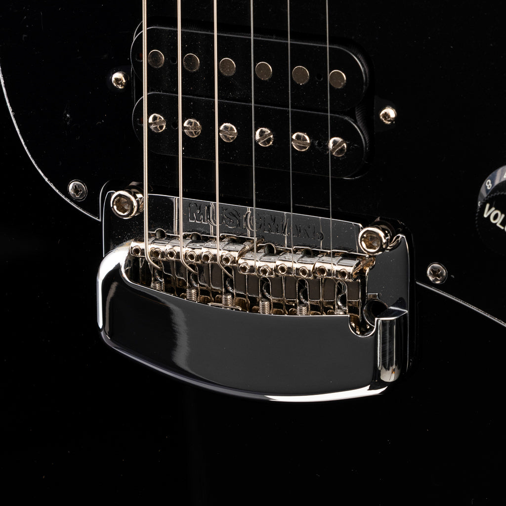 Ernie Ball Music Man Cutlass - Black (753)